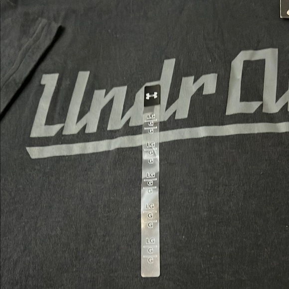 Under Armour Black Short Sleeve Tee Performance Fit - Picture 4 of 6